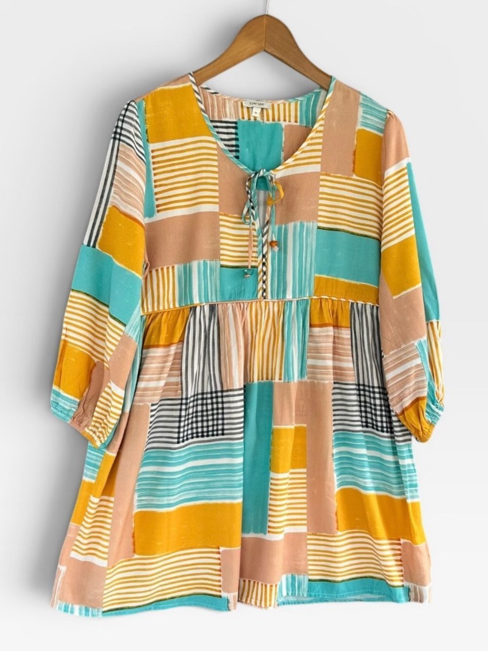 🎉5 for $45🎉 Tyler Boe tunic long top size M - Picture 2 of 9
